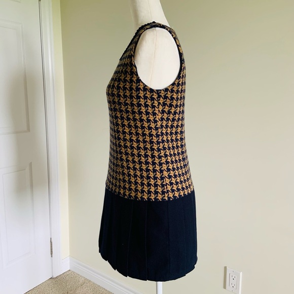 Chic Houndstooth Mini Dress – Size S - Picture 12 of 13
